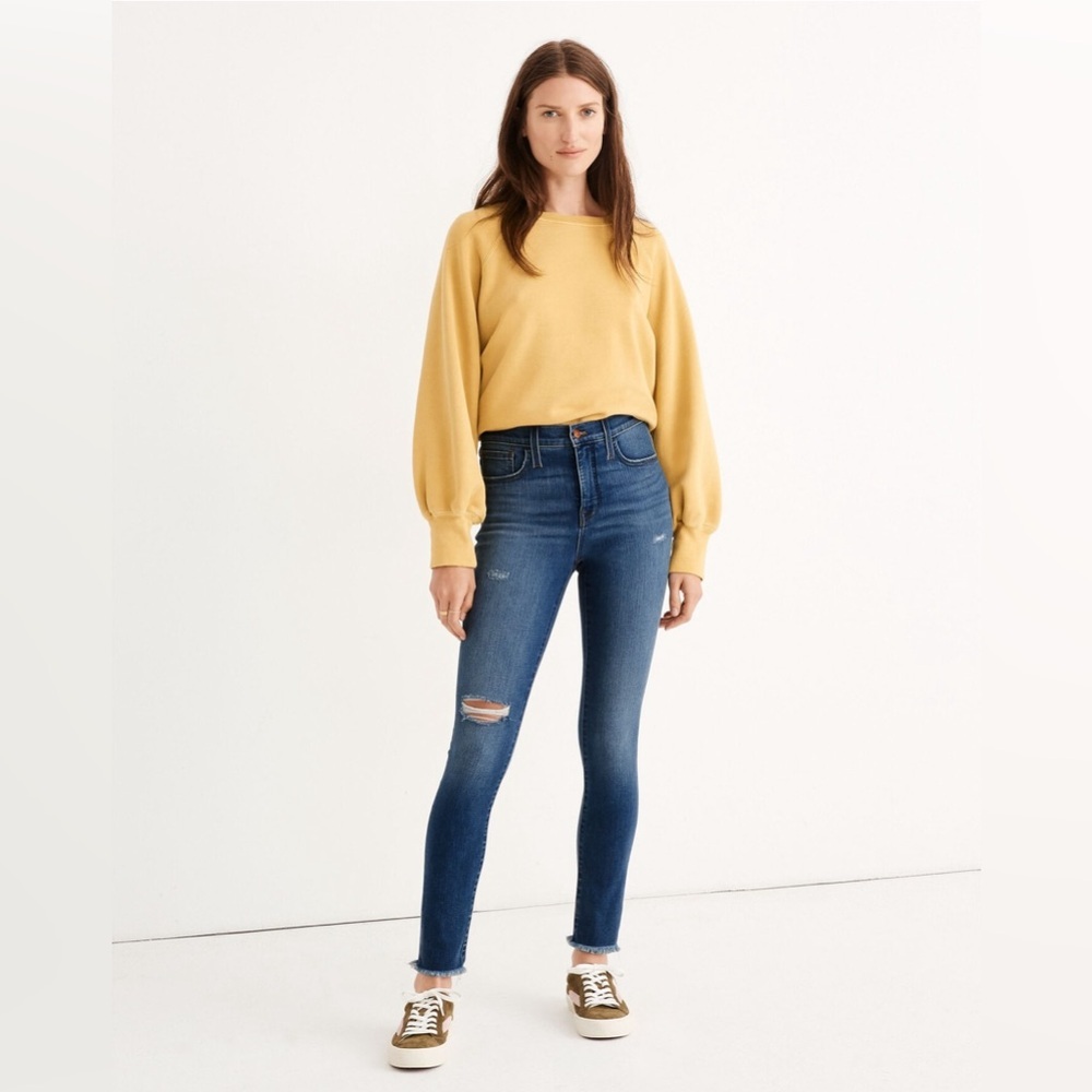 Madewell Jeans 28 Petite 9" Mid-Rise Roadtripper Bardwell Wash Fluffy Hem Ed.